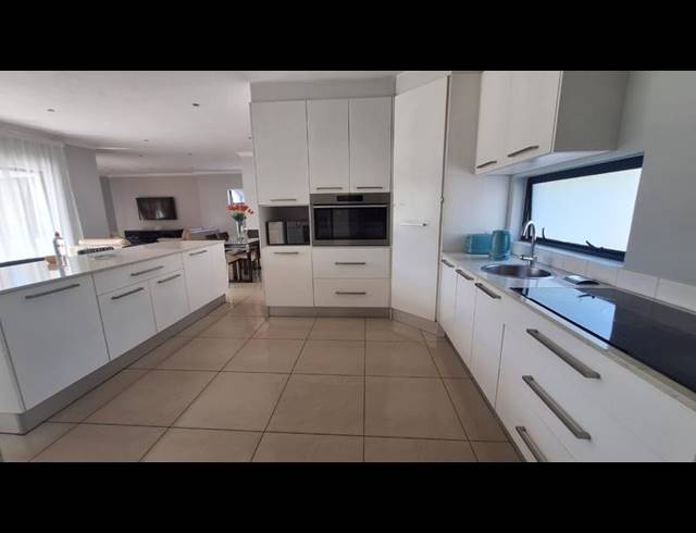 3 BEDROOM PROPERTY TO RENT IN MIDSTREAM RIDGE